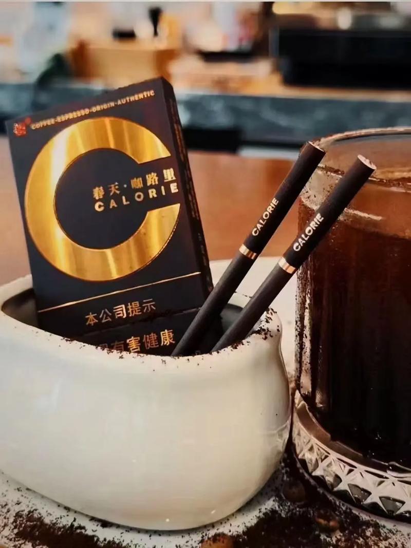 香烟抽出高端感觉(香烟抽出高端感觉怎么形容)